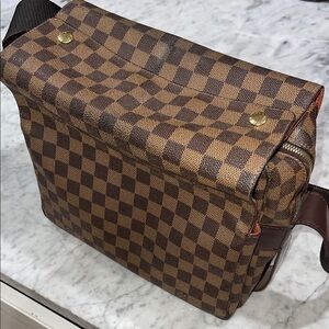 Louis Vuitton Messenger bag